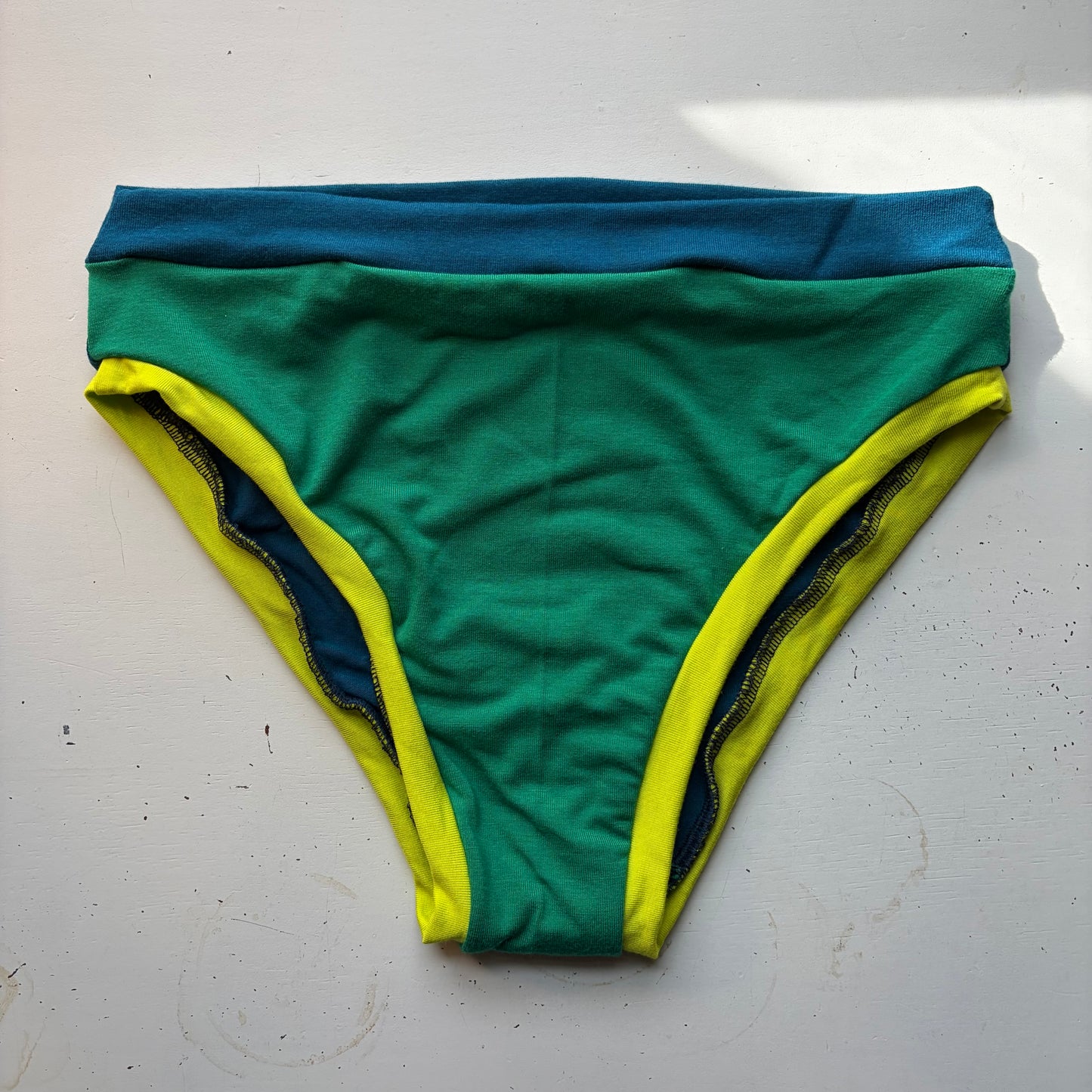 Scrappy Grass : Bikini Mid Rise Bamboo Undies