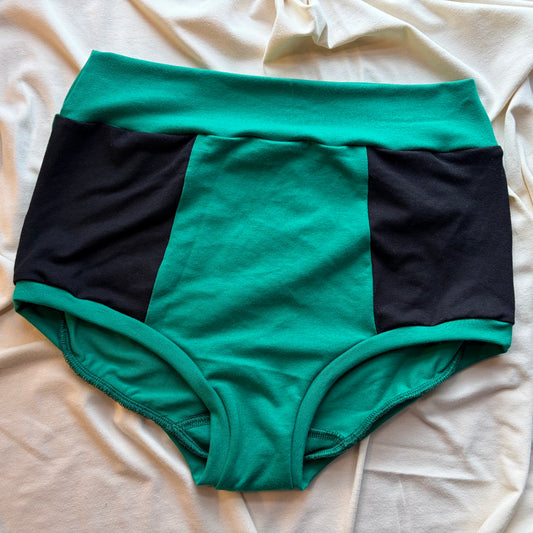 Green & Black : Bamboo High Waisted Undies