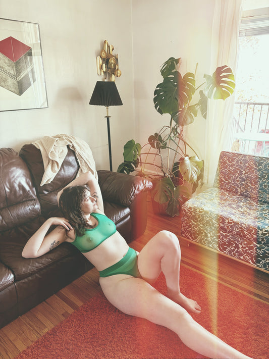 Green & GreenMesh: Bamboo Lounge Top