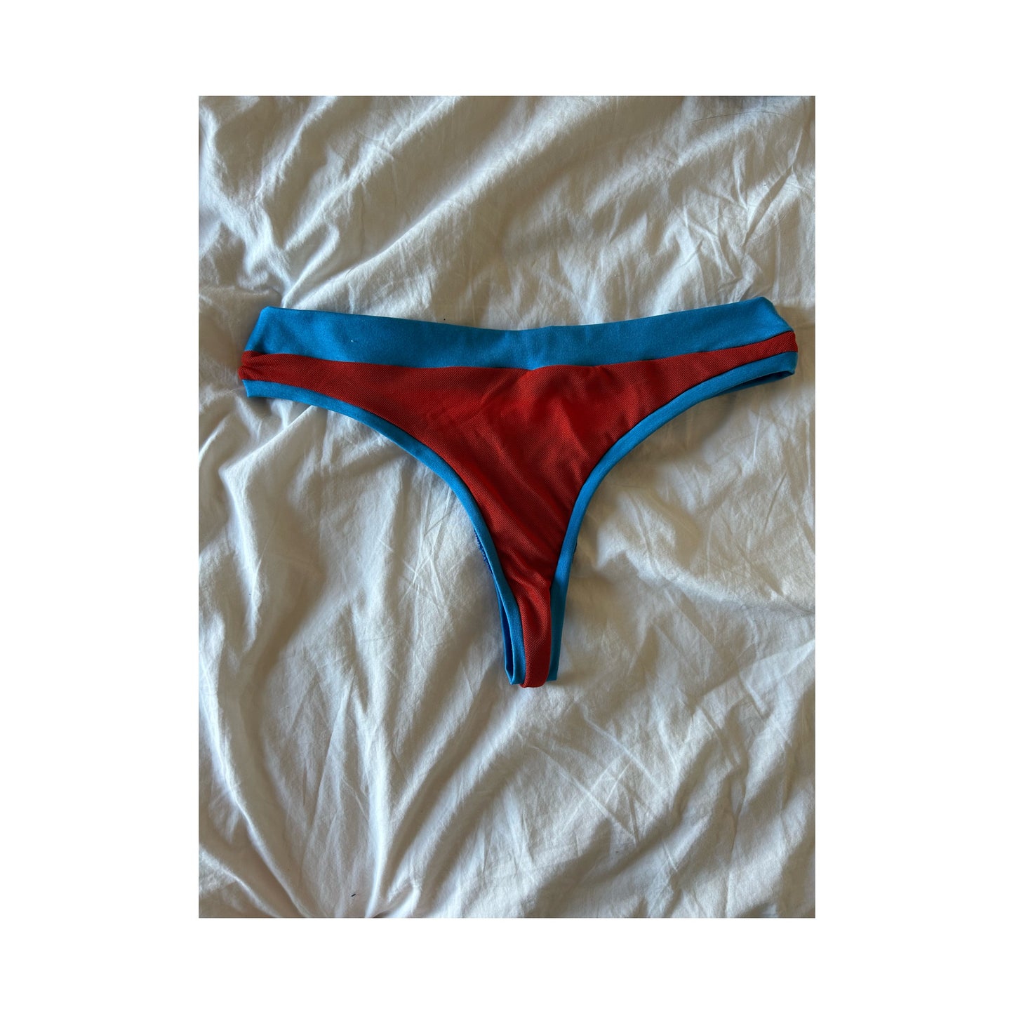 Red/Blue : Mesh & Bamboo Thong